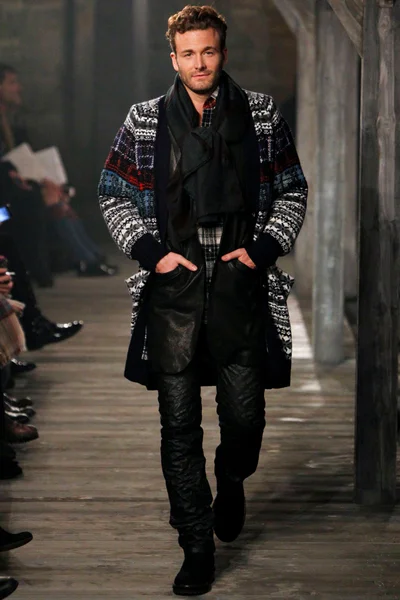 Look 23